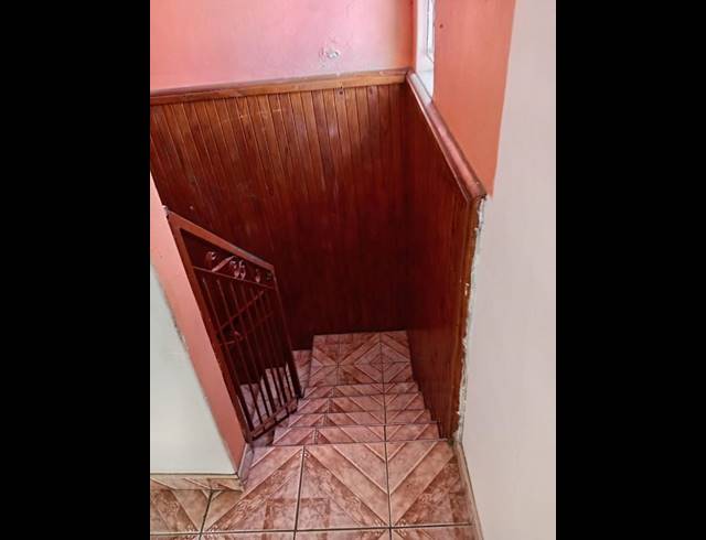 6 BEDROOM HOUSE FOR SALE IN LENASIA EXT 1